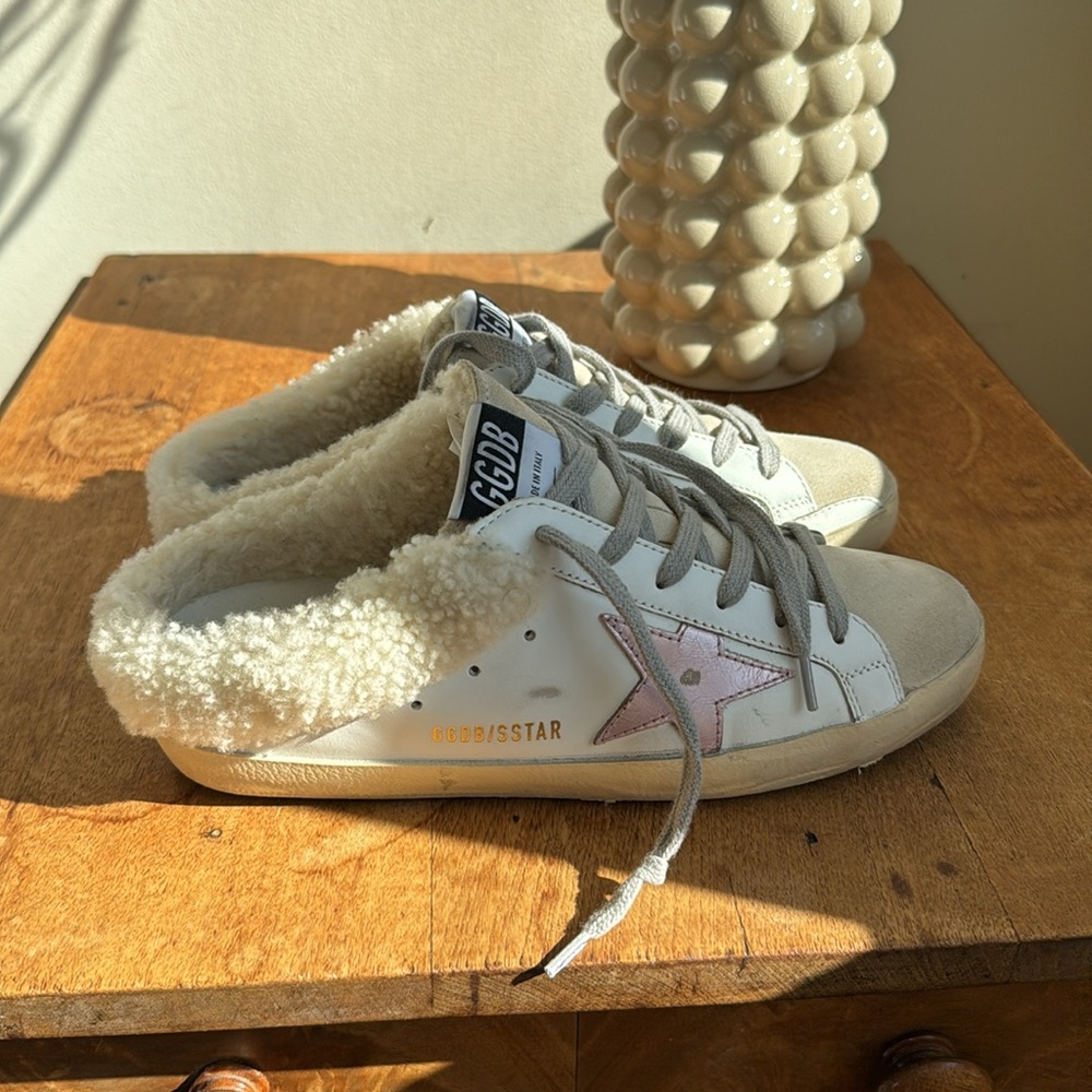 Women’s Golden Goose Sabot Sneaker Shearling/Pink size 38 - Picture 2 of 9